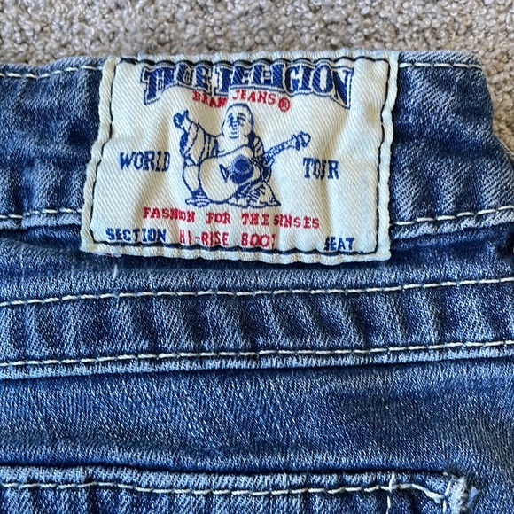 VGC True Religion Hi Rise Boot Jeans - Size 28 - Picture 6 of 7